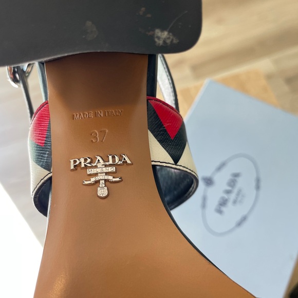 Prada Women's Black, Red, and Cream Sandals - Picture 5 of 7